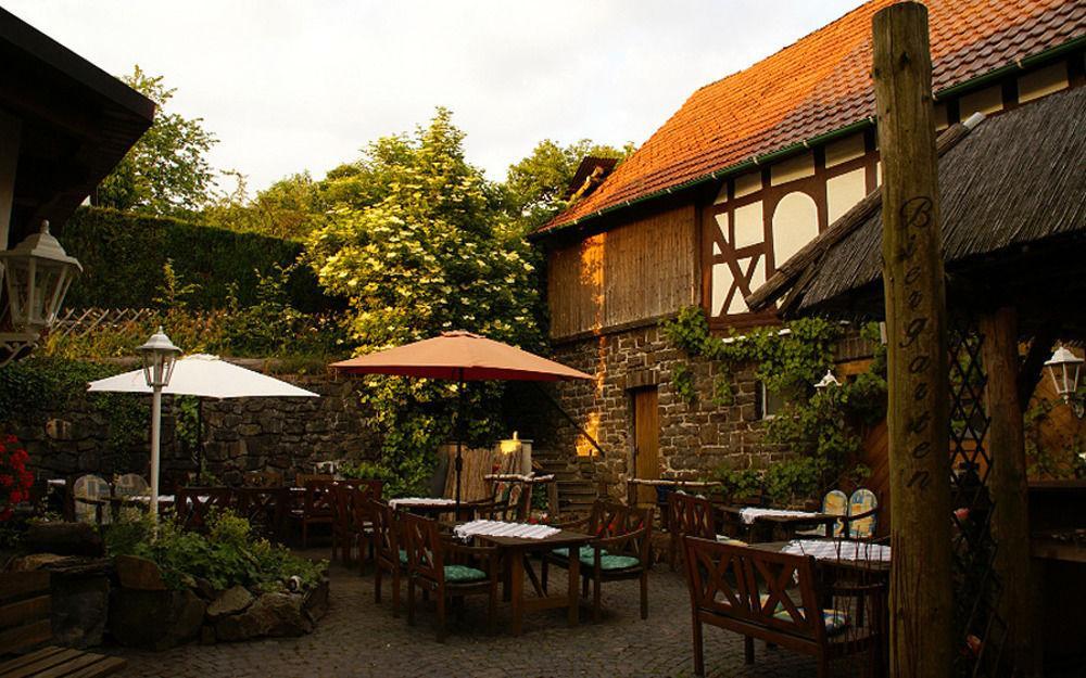 Hotel Restaurant Lindenhof Bad Laasphe Exteriör bild