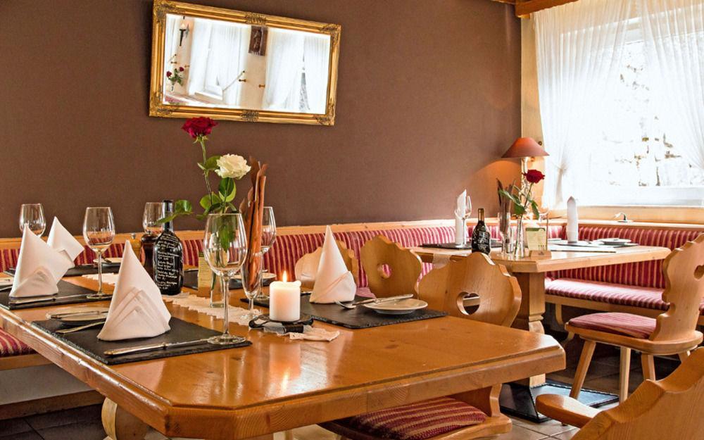 Hotel Restaurant Lindenhof Bad Laasphe Exteriör bild